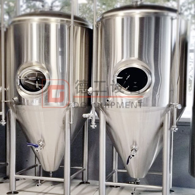 Ищем резервуар для ферментации из нержавеющей стали 2500L (25HL) для ферментера пива Конический резервуар для ферментации с ямочками на стенке для продажи